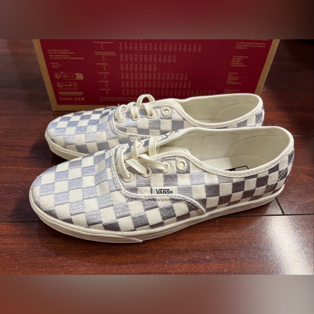 Womens 7 Vans Authentic Low Pro Embroidered Checkerboard Gray Low Top HALF BOX - Picture 6 of 16